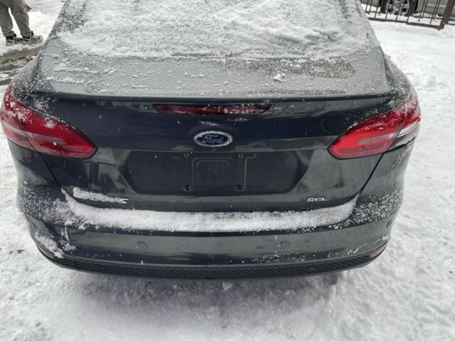 Серый Форд Фокус, объемом двигателя 2 л и пробегом 200 тыс. км за 1200 $, фото 2 на Automoto.ua