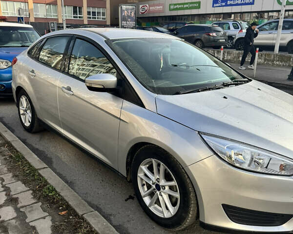 Сірий Форд Фокус, об'ємом двигуна 2 л та пробігом 121 тис. км за 9000 $, фото 1 на Automoto.ua