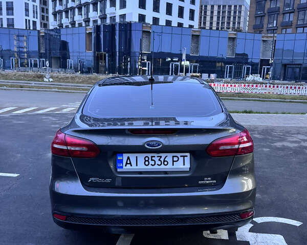 Сірий Форд Фокус, об'ємом двигуна 2 л та пробігом 82 тис. км за 8700 $, фото 6 на Automoto.ua
