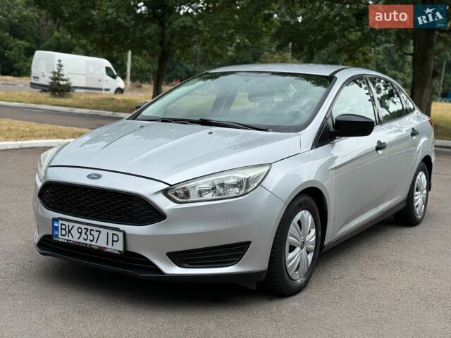 Сірий Форд Фокус, об'ємом двигуна 2 л та пробігом 118 тис. км за 7200 $, фото 1 на Automoto.ua