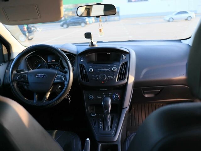 Сірий Форд Фокус, об'ємом двигуна 2 л та пробігом 165 тис. км за 9200 $, фото 6 на Automoto.ua