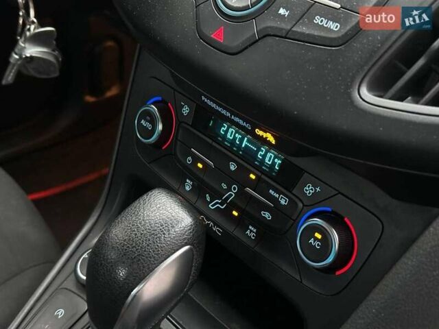 Серый Форд Фокус, объемом двигателя 1 л и пробегом 105 тыс. км за 6990 $, фото 20 на Automoto.ua