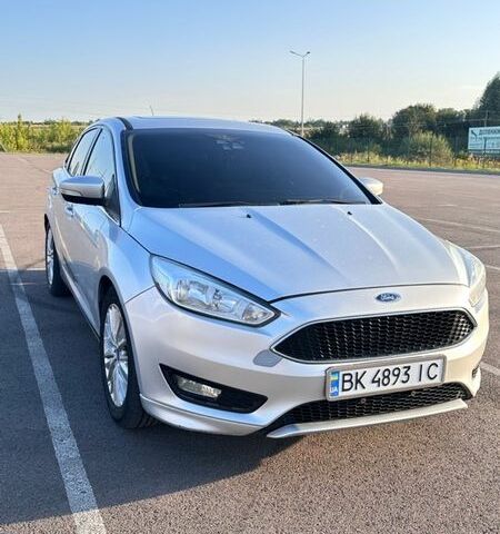 Сірий Форд Фокус, об'ємом двигуна 2 л та пробігом 200 тис. км за 8200 $, фото 5 на Automoto.ua