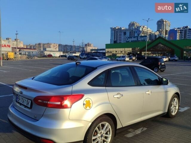 Сірий Форд Фокус, об'ємом двигуна 2 л та пробігом 165 тис. км за 9300 $, фото 1 на Automoto.ua