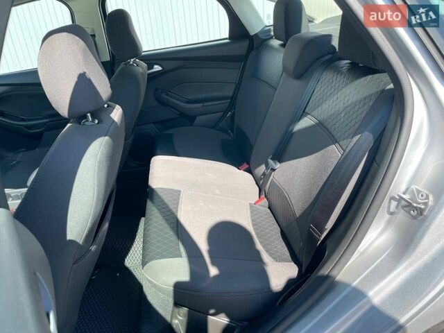 Сірий Форд Фокус, об'ємом двигуна 2 л та пробігом 149 тис. км за 9990 $, фото 9 на Automoto.ua