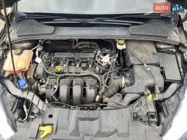 Серый Форд Фокус, объемом двигателя 2 л и пробегом 140 тыс. км за 8500 $, фото 9 на Automoto.ua