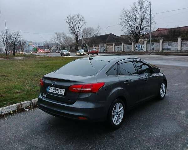 Серый Форд Фокус, объемом двигателя 2 л и пробегом 136 тыс. км за 8900 $, фото 4 на Automoto.ua