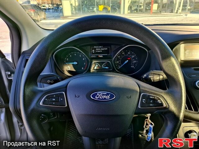 Сірий Форд Фокус, об'ємом двигуна 2 л та пробігом 330 тис. км за 8700 $, фото 2 на Automoto.ua