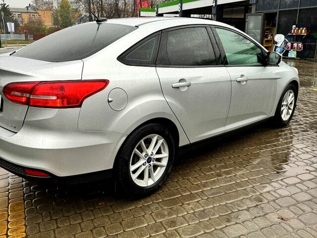 Сірий Форд Фокус, об'ємом двигуна 2 л та пробігом 90 тис. км за 9000 $, фото 2 на Automoto.ua