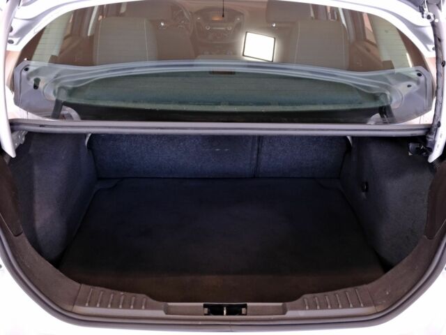 Серый Форд Фокус, объемом двигателя 2 л и пробегом 74 тыс. км за 7900 $, фото 8 на Automoto.ua