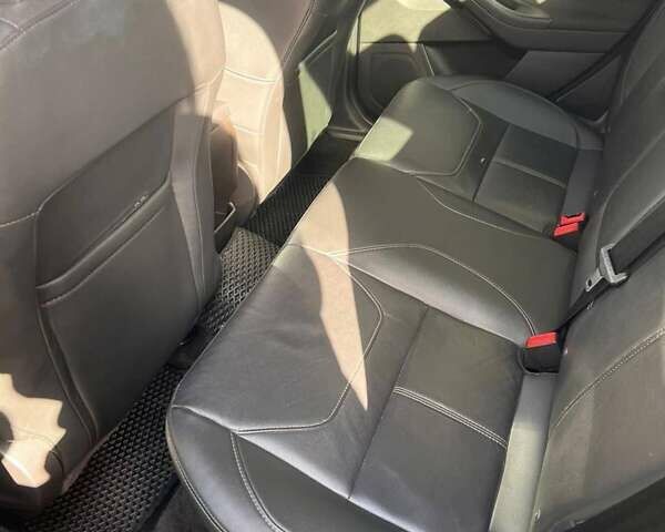 Серый Форд Фокус, объемом двигателя 2 л и пробегом 83 тыс. км за 12300 $, фото 6 на Automoto.ua