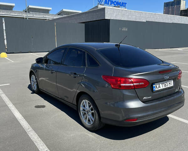 Серый Форд Фокус, объемом двигателя 1 л и пробегом 60 тыс. км за 9200 $, фото 5 на Automoto.ua