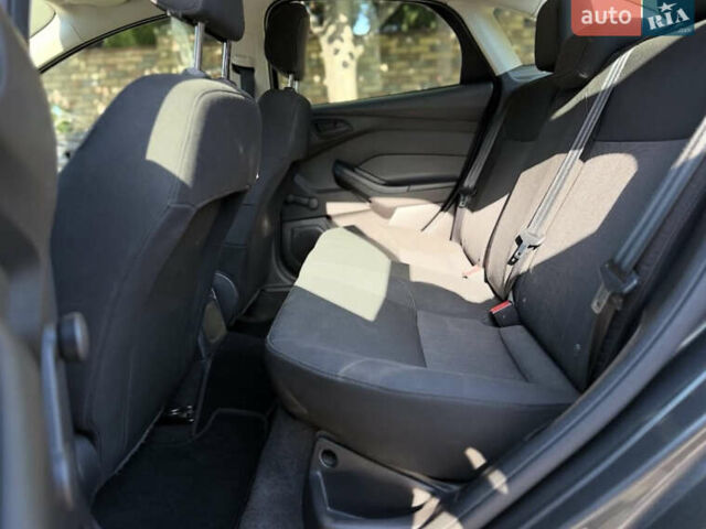 Серый Форд Фокус, объемом двигателя 2 л и пробегом 127 тыс. км за 7800 $, фото 8 на Automoto.ua
