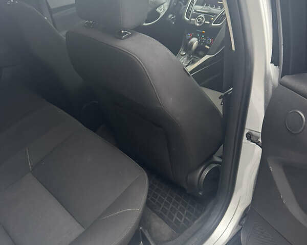 Серый Форд Фокус, объемом двигателя 2 л и пробегом 154 тыс. км за 7800 $, фото 31 на Automoto.ua