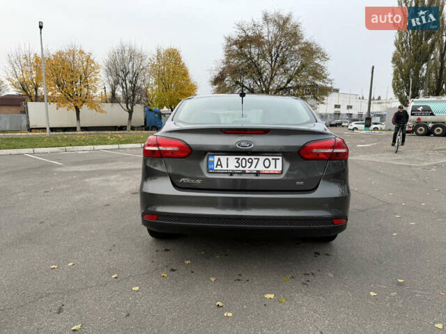 Сірий Форд Фокус, об'ємом двигуна 2 л та пробігом 74 тис. км за 10500 $, фото 5 на Automoto.ua