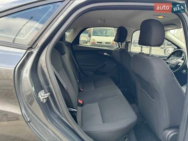 Серый Форд Фокус, объемом двигателя 1 л и пробегом 160 тыс. км за 7500 $, фото 8 на Automoto.ua
