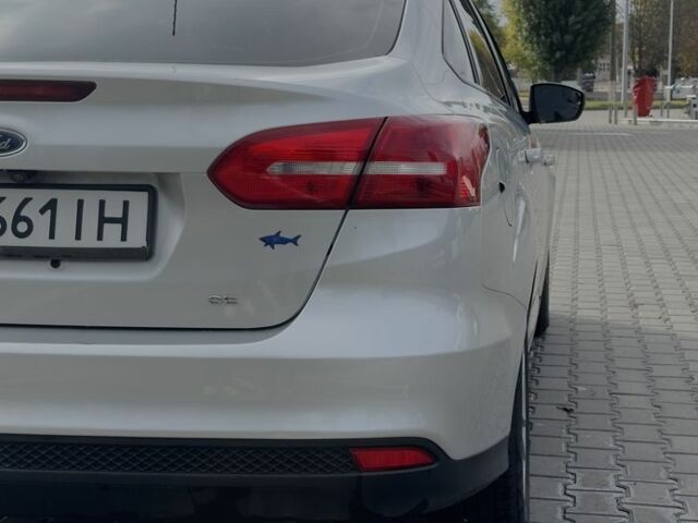 Сірий Форд Фокус, об'ємом двигуна 2 л та пробігом 76 тис. км за 8800 $, фото 8 на Automoto.ua