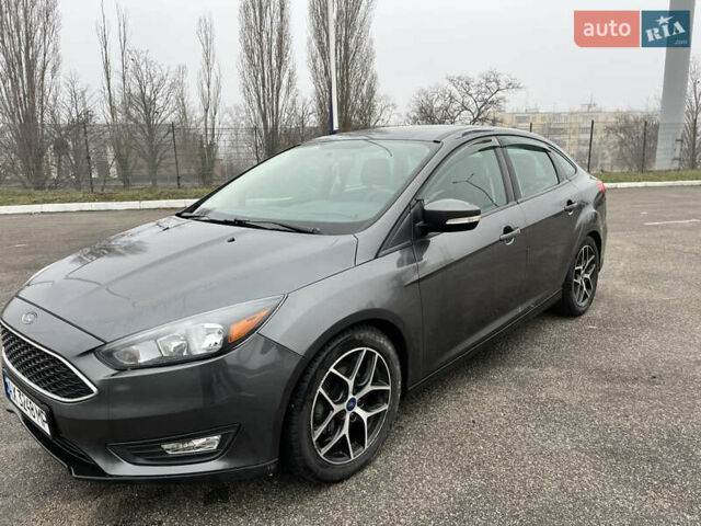 Серый Форд Фокус, объемом двигателя 2 л и пробегом 200 тыс. км за 8000 $, фото 6 на Automoto.ua