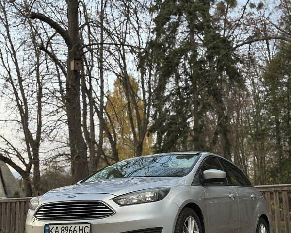 Серый Форд Фокус, объемом двигателя 2 л и пробегом 131 тыс. км за 7700 $, фото 3 на Automoto.ua