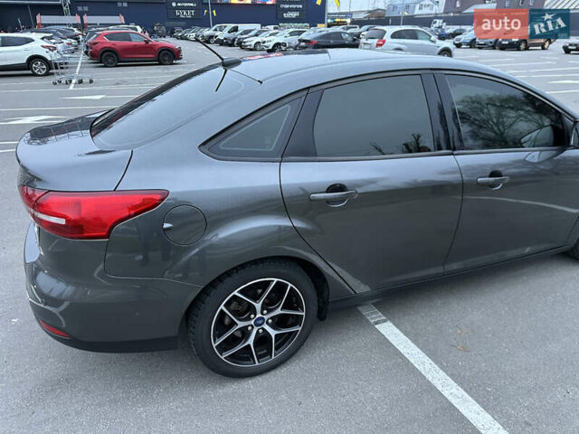 Серый Форд Фокус, объемом двигателя 2 л и пробегом 78 тыс. км за 9800 $, фото 3 на Automoto.ua