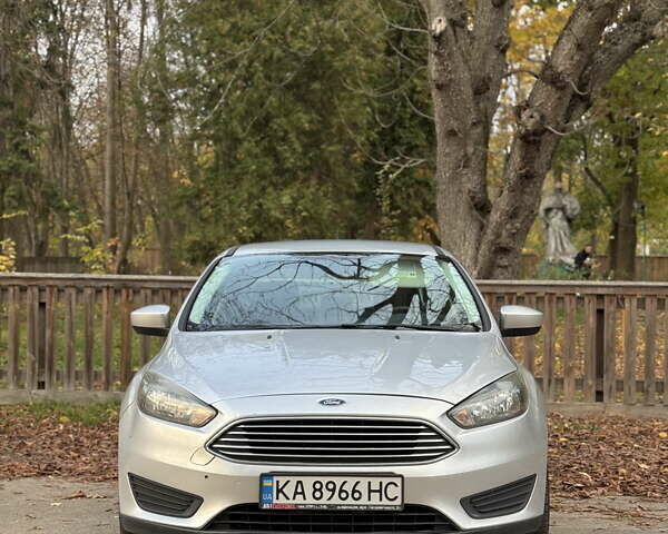 Серый Форд Фокус, объемом двигателя 2 л и пробегом 131 тыс. км за 7700 $, фото 5 на Automoto.ua