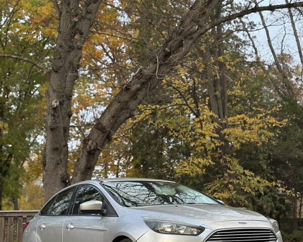 Серый Форд Фокус, объемом двигателя 2 л и пробегом 131 тыс. км за 7700 $, фото 7 на Automoto.ua