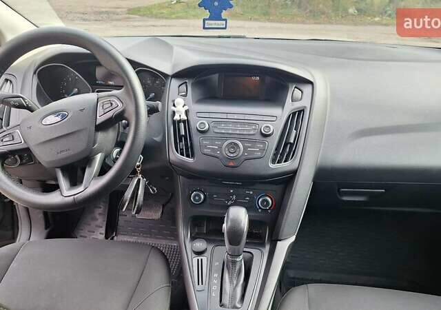 Серый Форд Фокус, объемом двигателя 2 л и пробегом 161 тыс. км за 8300 $, фото 15 на Automoto.ua