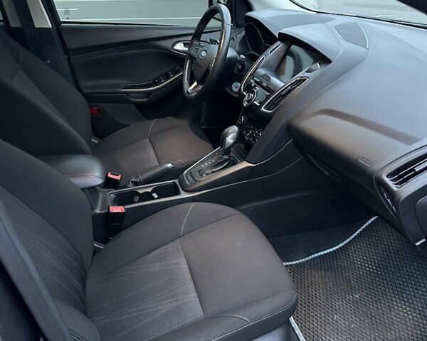 Серый Форд Фокус, объемом двигателя 2 л и пробегом 78 тыс. км за 9800 $, фото 12 на Automoto.ua