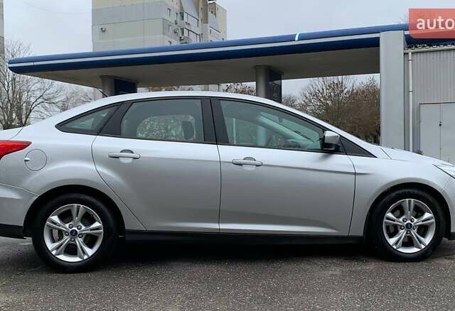 Серый Форд Фокус, объемом двигателя 2 л и пробегом 113 тыс. км за 8499 $, фото 3 на Automoto.ua