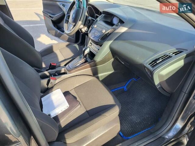 Сірий Форд Фокус, об'ємом двигуна 2 л та пробігом 149 тис. км за 8599 $, фото 51 на Automoto.ua