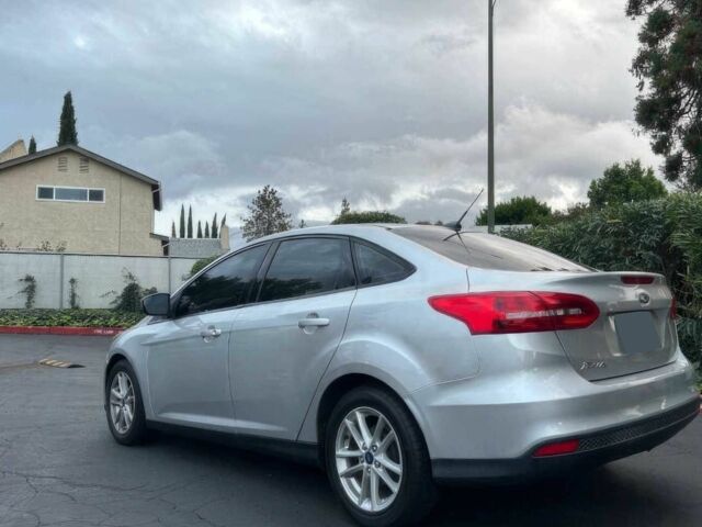 Серый Форд Фокус, объемом двигателя 2 л и пробегом 32 тыс. км за 6400 $, фото 5 на Automoto.ua