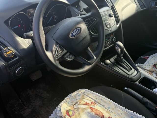 Серый Форд Фокус, объемом двигателя 1 л и пробегом 54 тыс. км за 9000 $, фото 6 на Automoto.ua