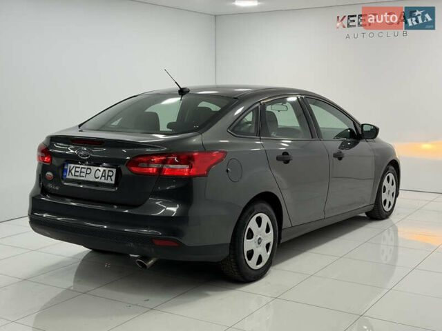 Серый Форд Фокус, объемом двигателя 2 л и пробегом 105 тыс. км за 8700 $, фото 9 на Automoto.ua
