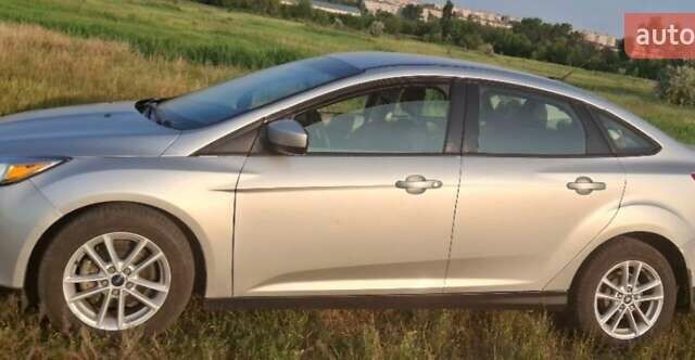 Серый Форд Фокус, объемом двигателя 2 л и пробегом 128 тыс. км за 11000 $, фото 3 на Automoto.ua