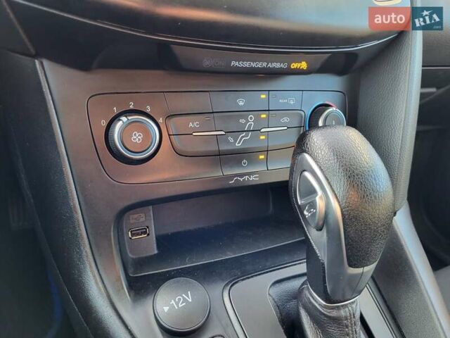 Сірий Форд Фокус, об'ємом двигуна 2 л та пробігом 149 тис. км за 8599 $, фото 43 на Automoto.ua