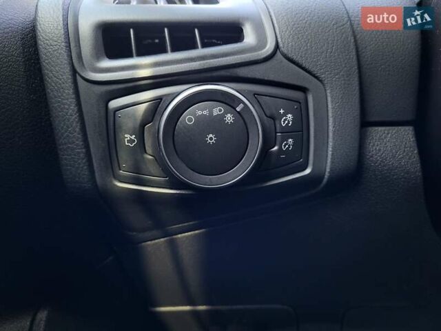 Сірий Форд Фокус, об'ємом двигуна 2 л та пробігом 149 тис. км за 8599 $, фото 46 на Automoto.ua