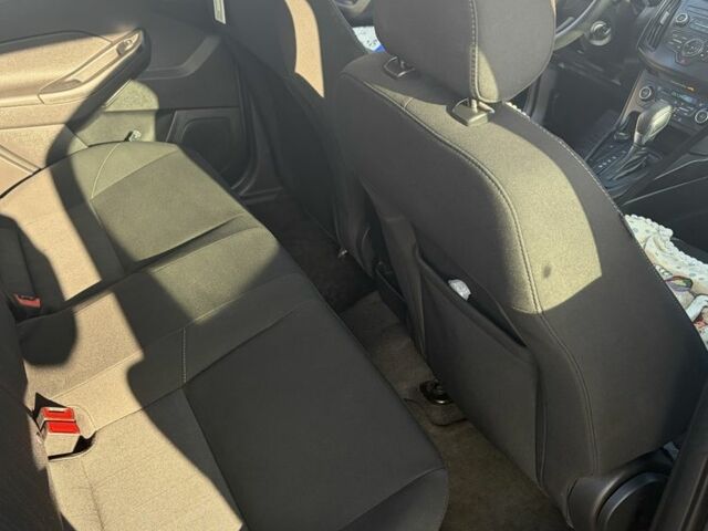 Серый Форд Фокус, объемом двигателя 1 л и пробегом 54 тыс. км за 9000 $, фото 4 на Automoto.ua