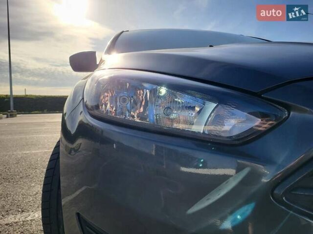 Сірий Форд Фокус, об'ємом двигуна 2 л та пробігом 149 тис. км за 8599 $, фото 28 на Automoto.ua