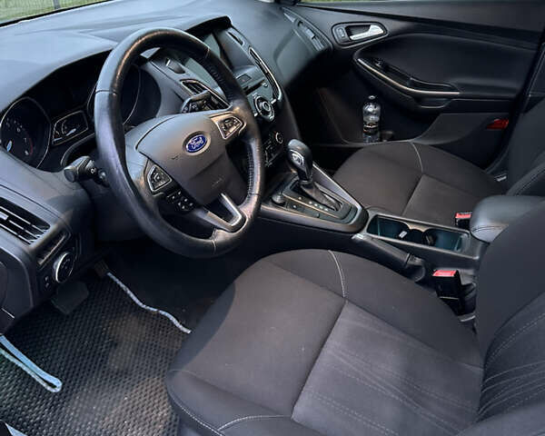 Серый Форд Фокус, объемом двигателя 2 л и пробегом 78 тыс. км за 9800 $, фото 8 на Automoto.ua