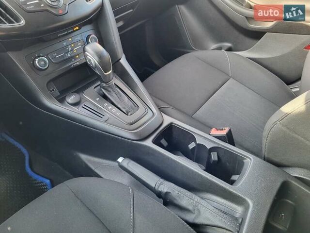 Сірий Форд Фокус, об'ємом двигуна 2 л та пробігом 150 тис. км за 8200 $, фото 45 на Automoto.ua