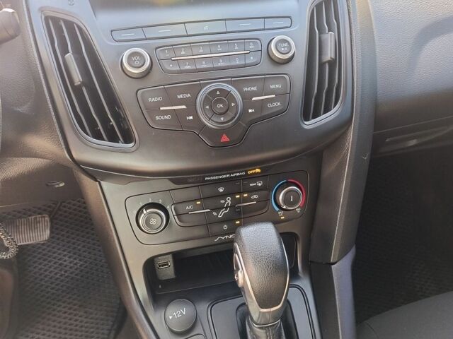 Сірий Форд Фокус, об'ємом двигуна 2 л та пробігом 92 тис. км за 7900 $, фото 13 на Automoto.ua