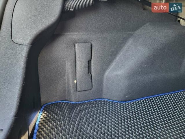 Сірий Форд Фокус, об'ємом двигуна 2 л та пробігом 149 тис. км за 8599 $, фото 56 на Automoto.ua