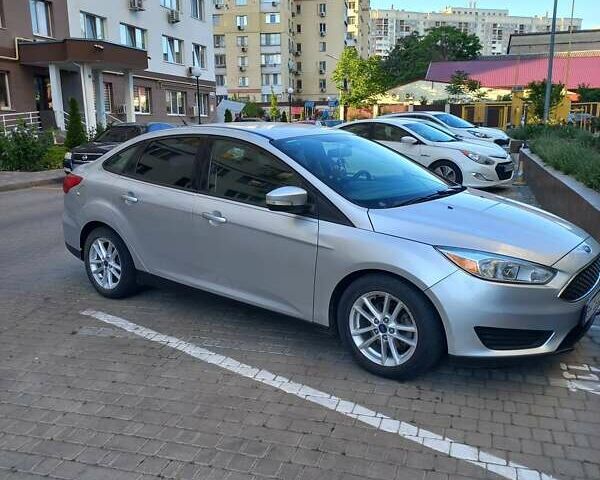 Серый Форд Фокус, объемом двигателя 2 л и пробегом 57 тыс. км за 10500 $, фото 6 на Automoto.ua