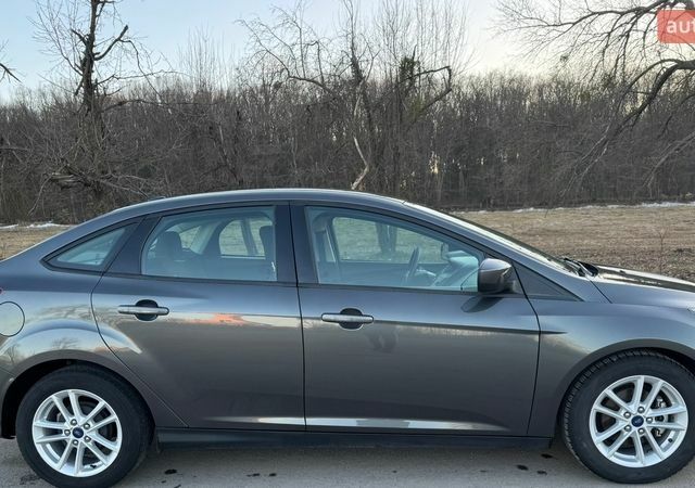 Сірий Форд Фокус, об'ємом двигуна 2.01 л та пробігом 113 тис. км за 9500 $, фото 2 на Automoto.ua