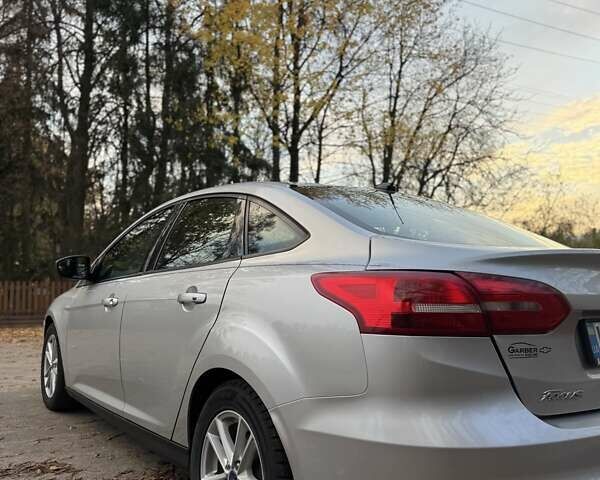 Серый Форд Фокус, объемом двигателя 2 л и пробегом 131 тыс. км за 7700 $, фото 10 на Automoto.ua