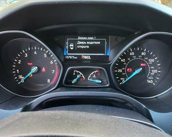 Серый Форд Фокус, объемом двигателя 2 л и пробегом 57 тыс. км за 10500 $, фото 4 на Automoto.ua