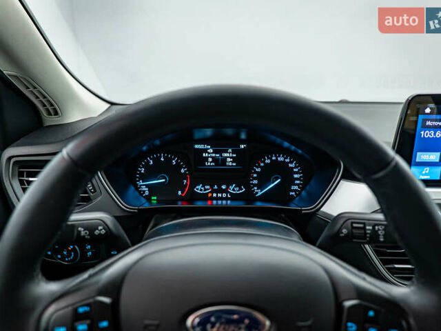 Сірий Форд Фокус, об'ємом двигуна 1.5 л та пробігом 60 тис. км за 16434 $, фото 12 на Automoto.ua
