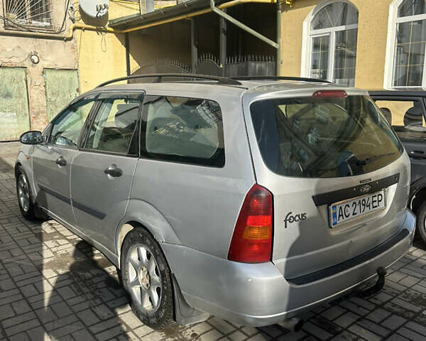 Серый Форд Фокус, объемом двигателя 1.8 л и пробегом 440 тыс. км за 2200 $, фото 4 на Automoto.ua