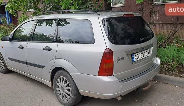 Серый Форд Фокус, объемом двигателя 1.8 л и пробегом 320 тыс. км за 3500 $, фото 4 на Automoto.ua