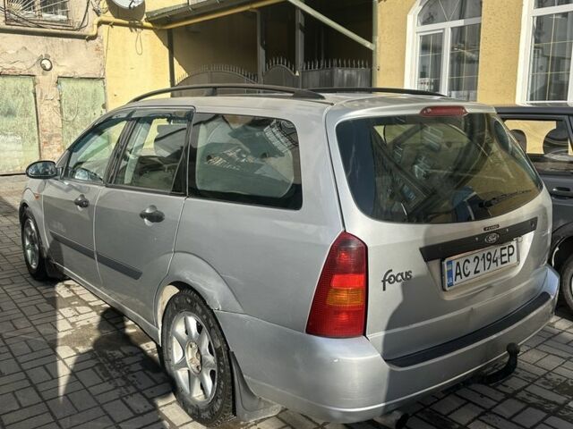 Серый Форд Фокус, объемом двигателя 1.8 л и пробегом 400 тыс. км за 2700 $, фото 2 на Automoto.ua